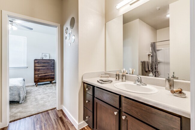 Building Photo - 1406 Columbus-ID266.9