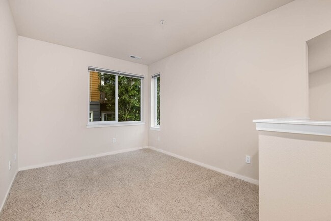 Building Photo - 93 Cougar Ridge Rd NW