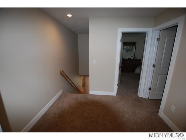 Building Photo - 130 Pheasants Run