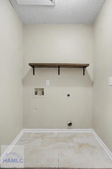 Building Photo - 1384 Forest Lake Dr