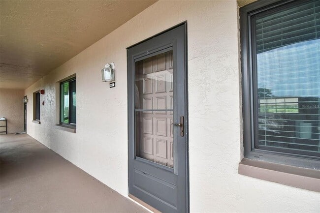 Building Photo - 204 Mary Dr