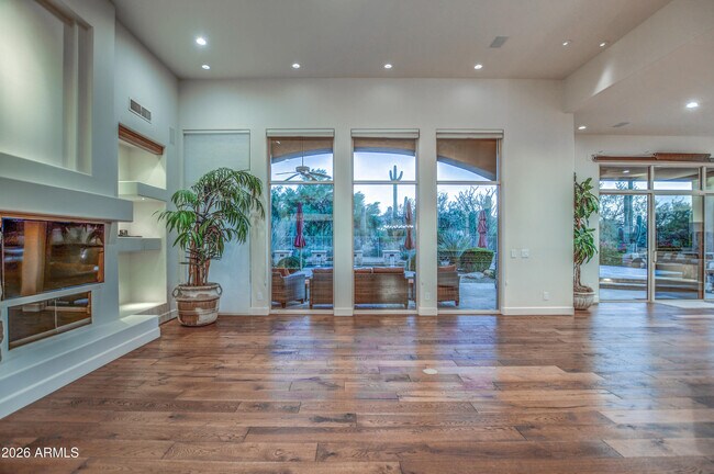 Building Photo - 9671 E Monument Dr