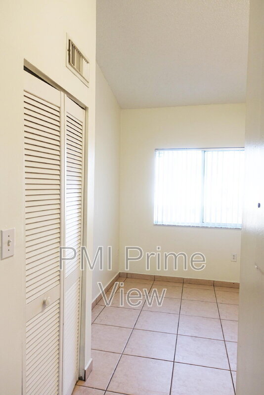 Building Photo - 6425 SW 130th Pl