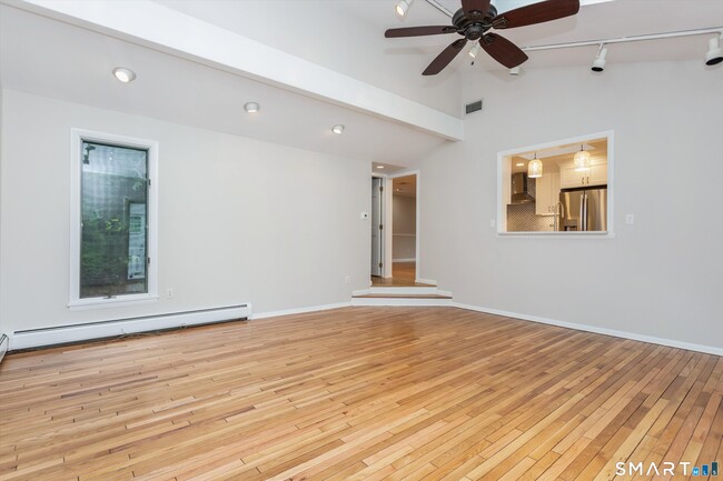 Building Photo - 4 Nappa Ln