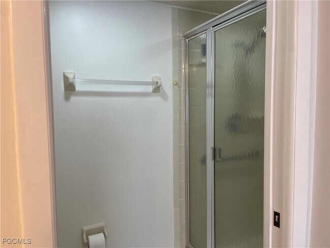 Building Photo - 5930 Trailwinds Dr