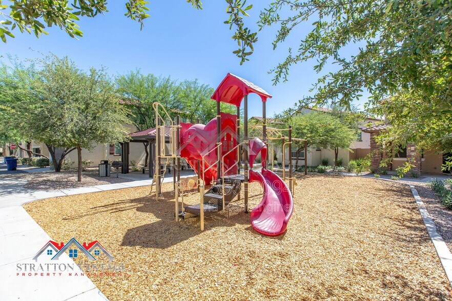 Building Photo - 3738 E Dogwood Dr