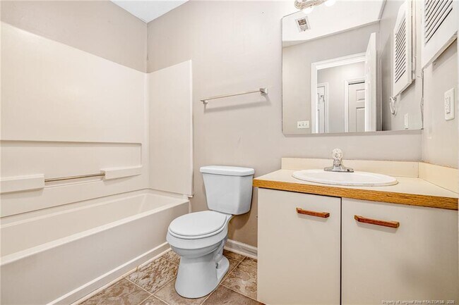 Building Photo - 6813 Willowbrook Dr