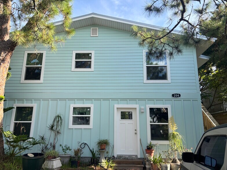 Primary Photo - 204 9th St