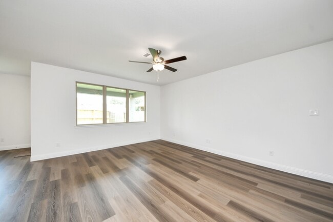 Building Photo - 4042 Colony Ln