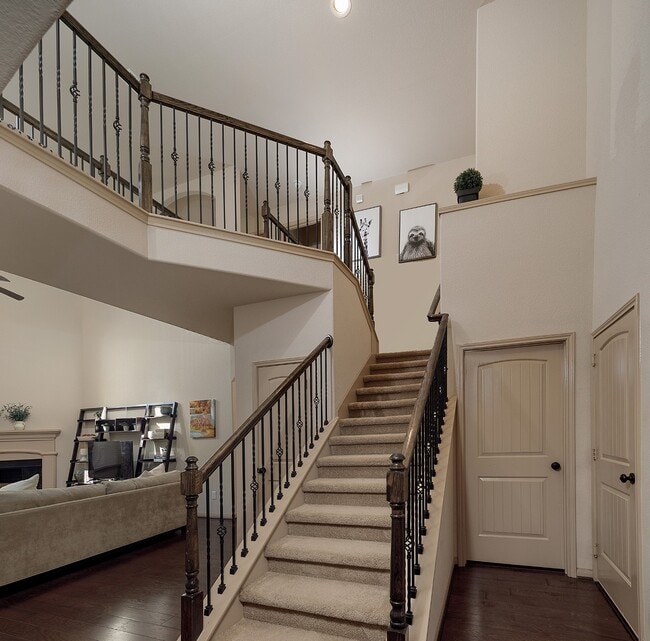 Building Photo - 222 Hawkhurst Ct