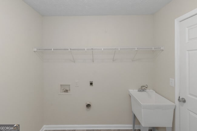 Building Photo - 75 Dove Landing