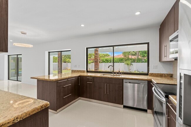 Building Photo - 8355 SW 82nd Terrace