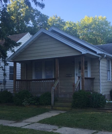 Building Photo - 520 E Melbourne Ave