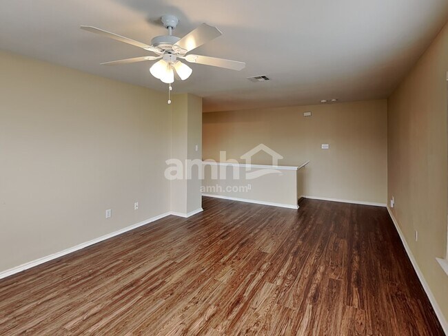 Building Photo - 13205 Vizquel Loop