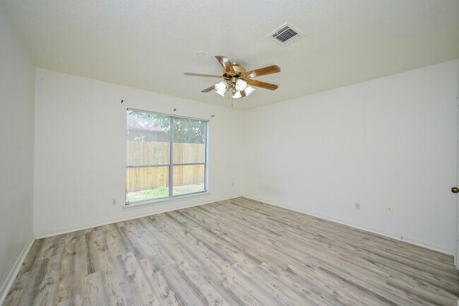 Building Photo - 7735 Quail Meadow Dr