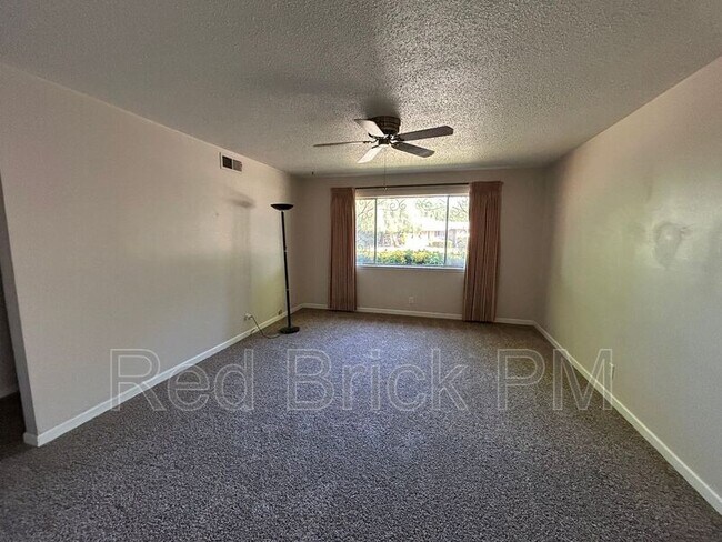 Building Photo - 2685 Agnes Way