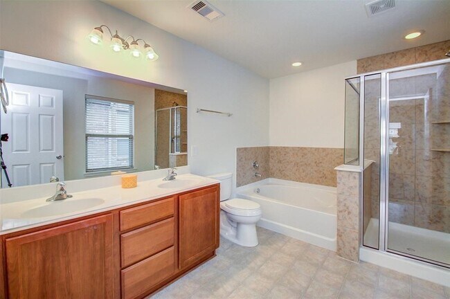 Building Photo - 22618 Auburn Valley Ln