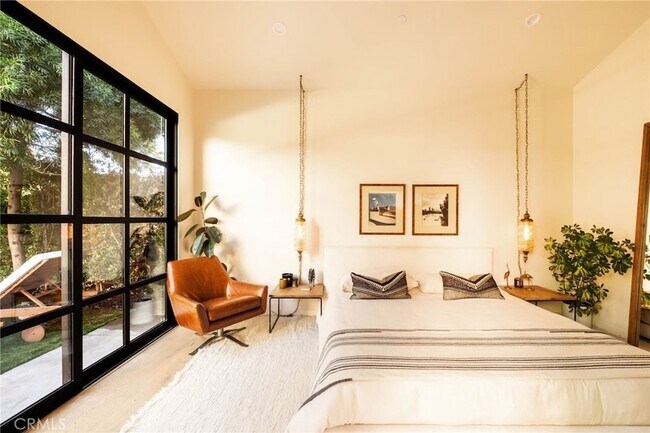 Building Photo - 354 5th Ave