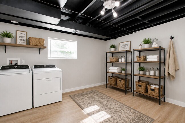 Building Photo - 7777 Ramsgate Cir S