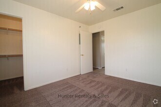 Building Photo - North Killeen!