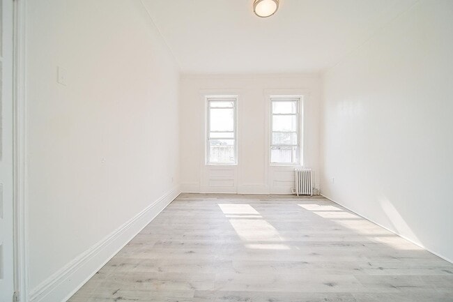 Building Photo - 5302 Hudson Ave