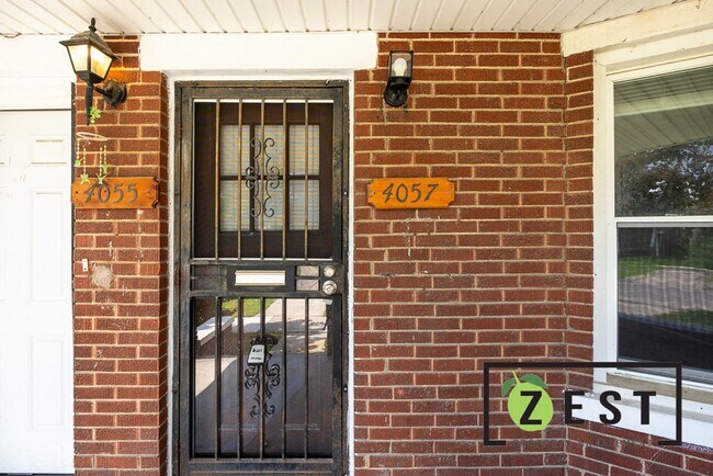 Building Photo - 4055 Beniteau St