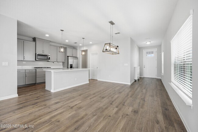 Building Photo - 321 Beale Ave