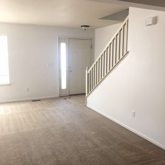 Building Photo - 4533 Starflower Dr