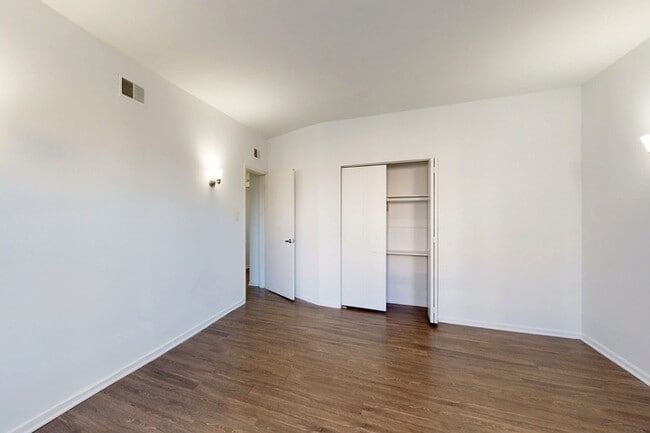 Floorplan - 925 East 46th Street