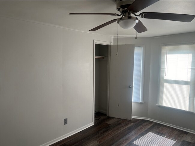 Building Photo - 3664 W 48th St