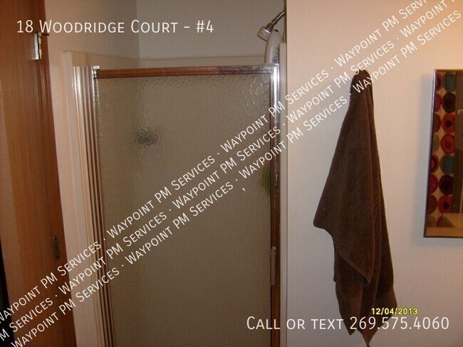 Building Photo - 18 Woodridge Ct
