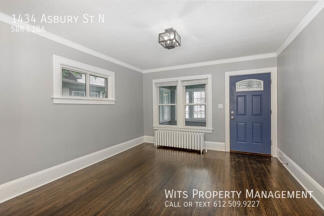 Building Photo - 1434 Asbury St N