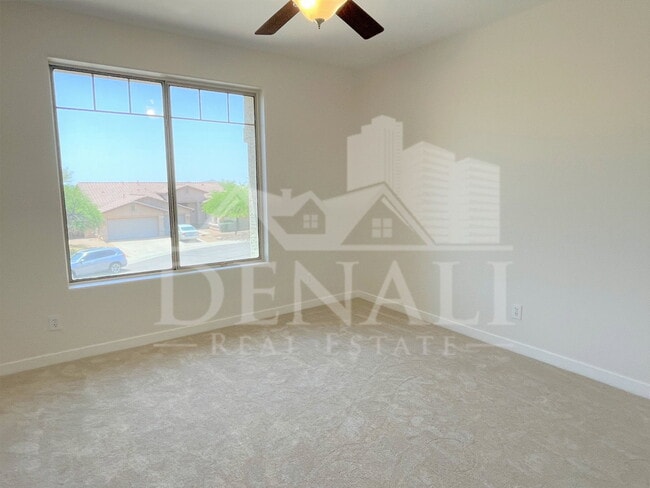 Building Photo - 26623 N 44th St