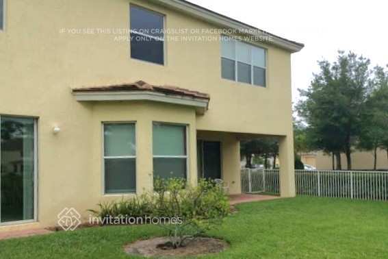 Building Photo - 9279 Madewood Ct