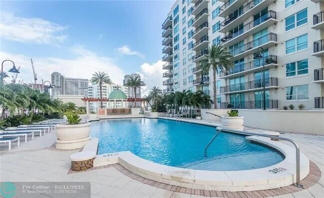 Building Photo - 600 W Las Olas Blvd