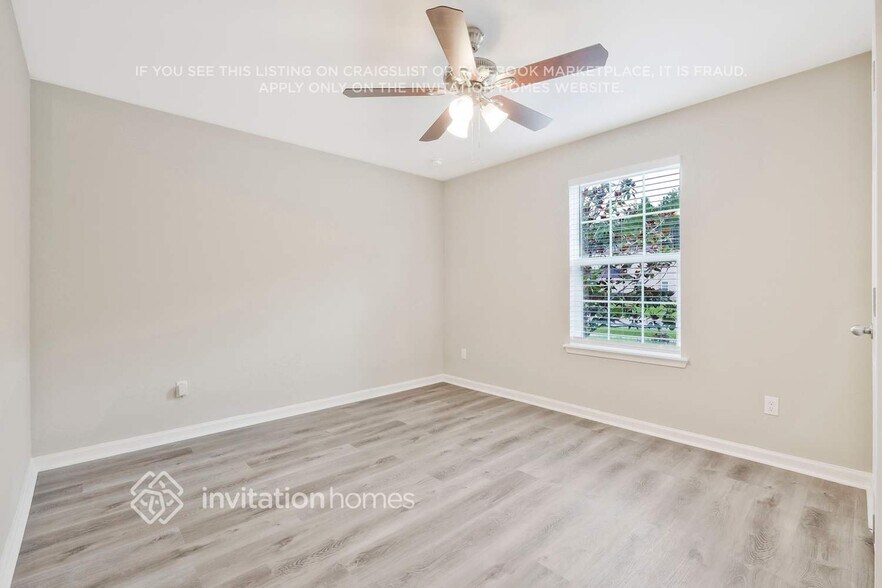 Building Photo - 78125 Saddle Rock Rd