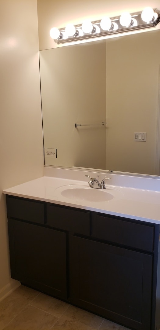 Building Photo - 3013 N Clybourn Ave