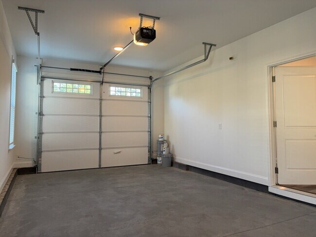 Building Photo - 1035 George Smith Mill Rd