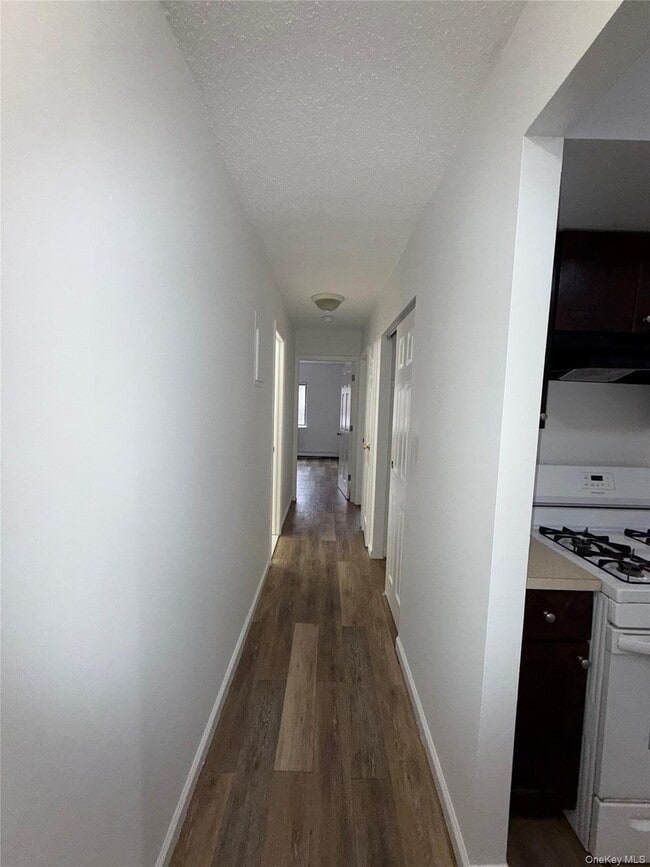 Building Photo - 71-07 Sutton Pl