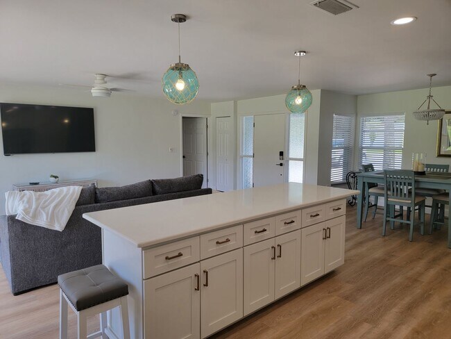 Building Photo - 540 N Afterglow Cir