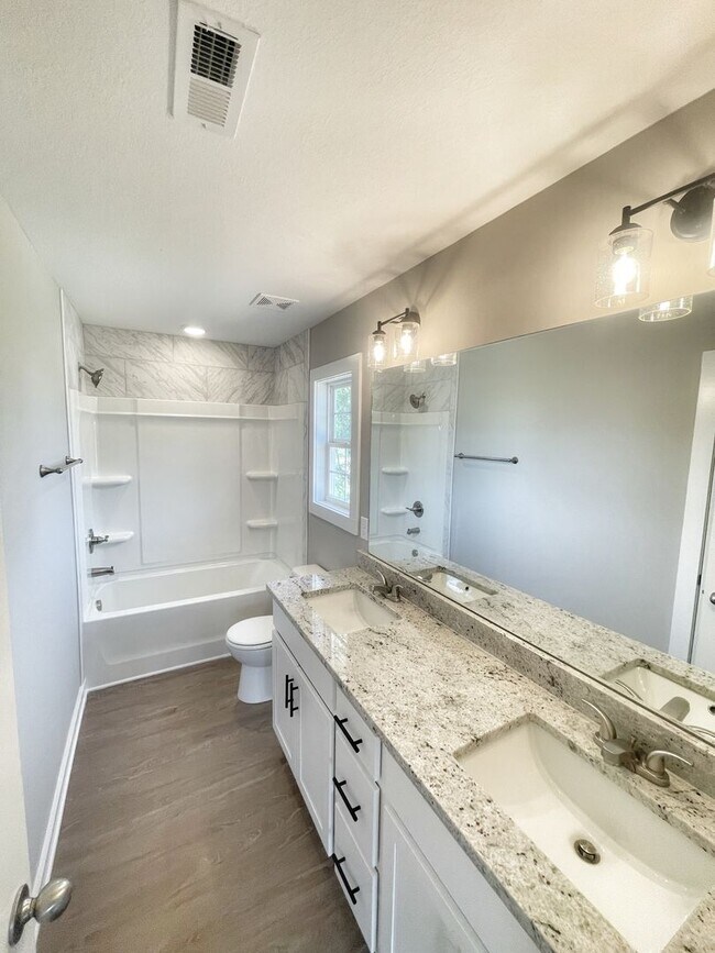 Building Photo - 358 Honeycomb Ct
