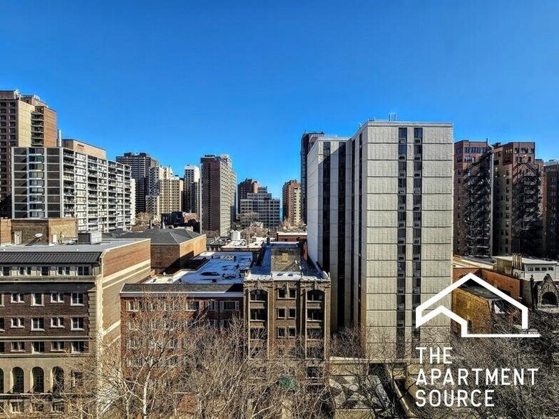 Building Photo - 1346 N Dearborn St