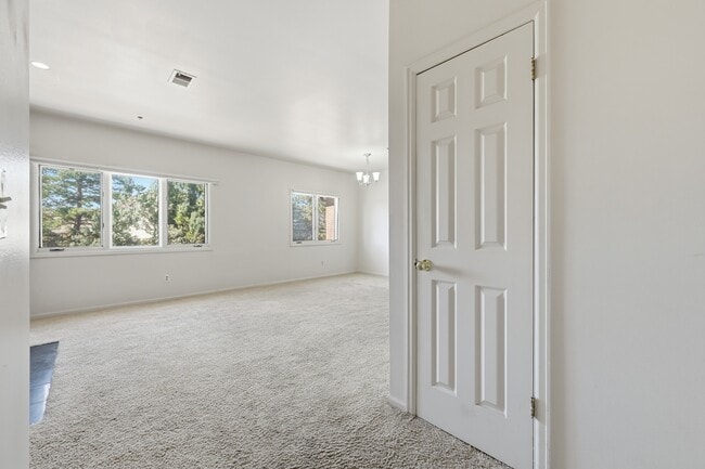 Building Photo - 4501 Regency Dr