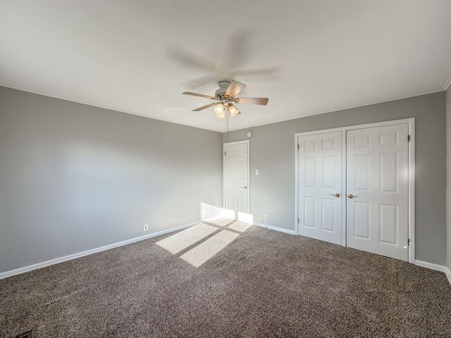 Building Photo - Newly Updated 3 Bed, 2 Bath Home in Greenwood