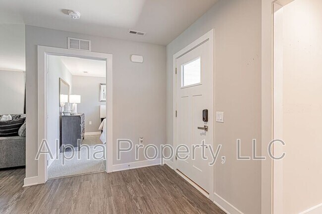 Building Photo - 505 Olivia Springs Dr