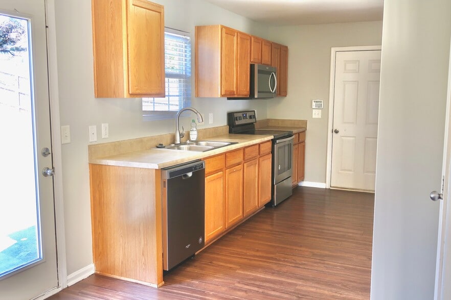 Building Photo - 3412 Mogollon Ct