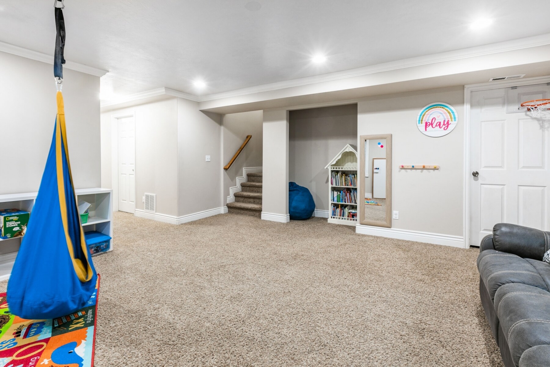 Building Photo - 6002 W Olympiad Ln