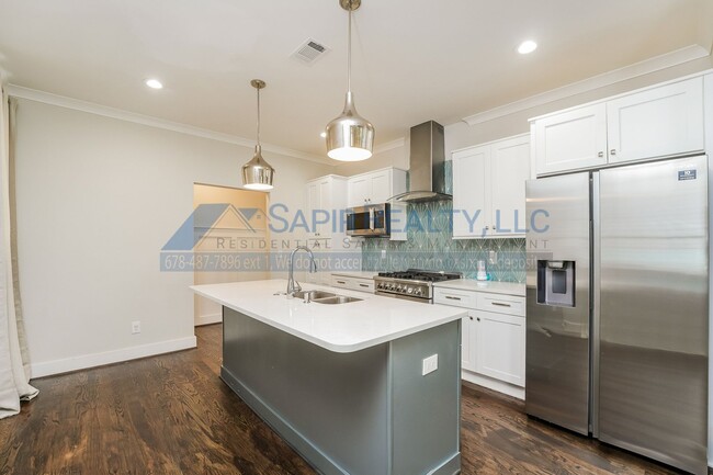 Building Photo - Cozy 4 Bedroom Home - Move in by 01/15/25 ...