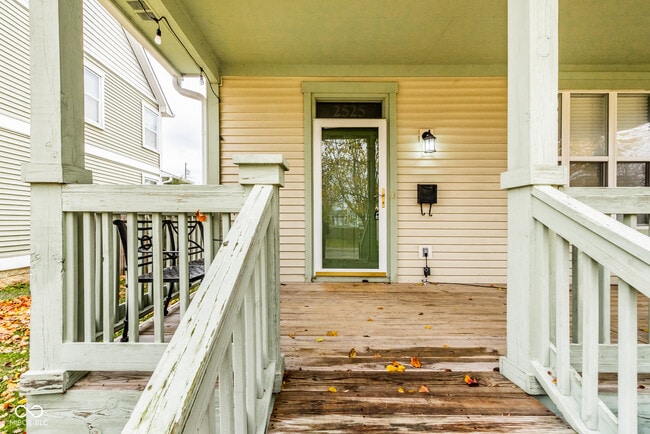 Building Photo - 2525 Central Ave