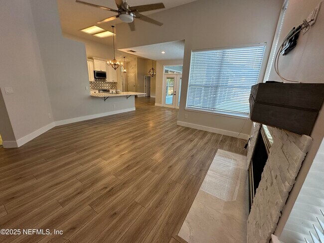 Building Photo - 836 Brookstone Ct